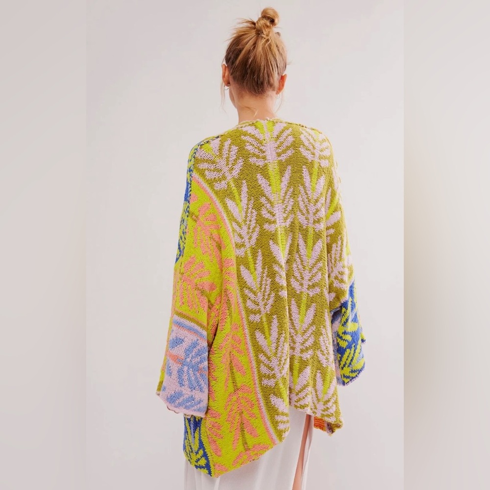 Free People
Mallorca Cardi - Picture 1 of 9